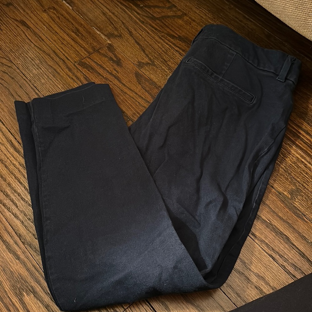 Old Navy pixie cut khaki pants